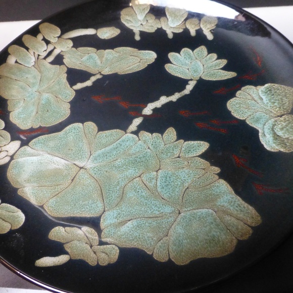 BLACK GREEN LOTUS SERVING 12'' PLATTER  BEAUTIFUL - Picture 2 of 4